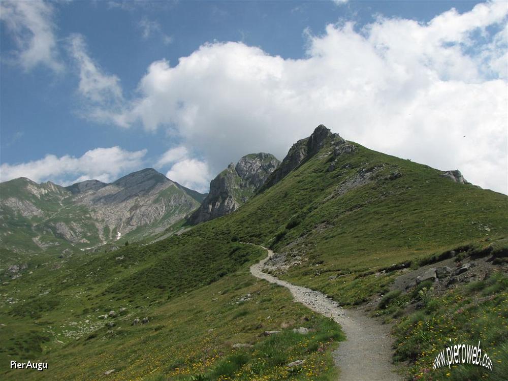 26 siamo quasi al Passo Val Fredda.JPG